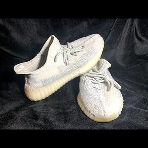 adidas Yeezy Boost 350 V2 Cloud White size 9 mens
